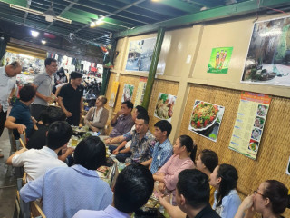Quán lòng Hà Nội tại TP.HCM – Trải nghiệm hương vị Bắc giữa lòng Sài Gòn